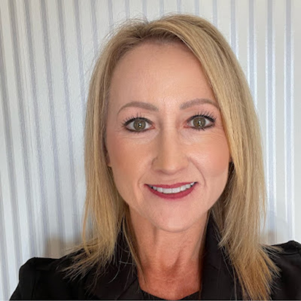 Meet your Posher, Shana